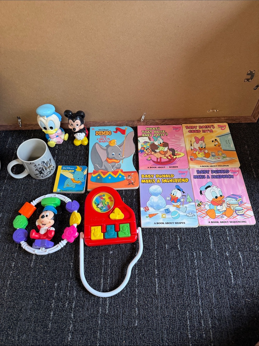 Disney vintage lot 11 dumbo books Mikey mouse toys goofy Donald daisy